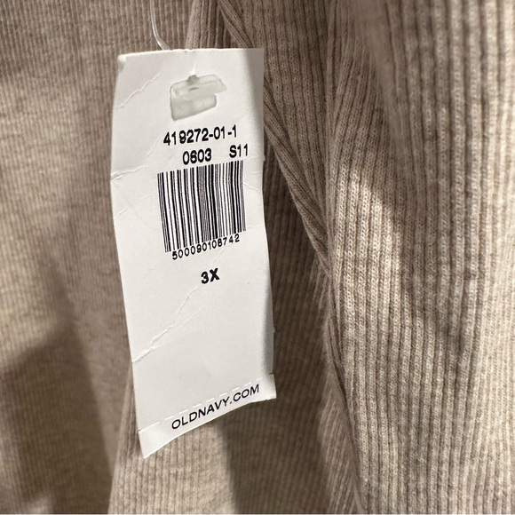 Old Navy Fitted Long-Sleeve Heathered Rib-Knit Henley Midi Dress Heather Biege - Picture 10 of 11